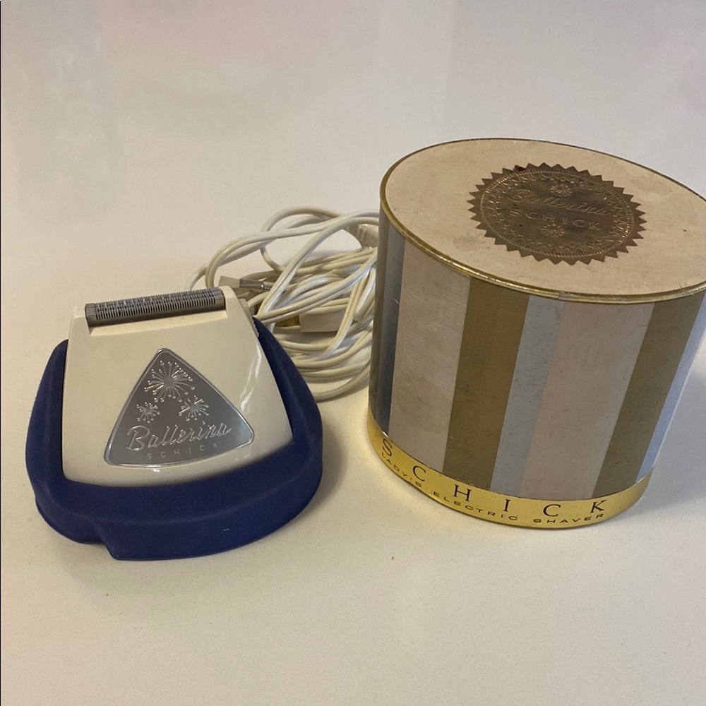 chic Electric Shaver with Blue and White Design